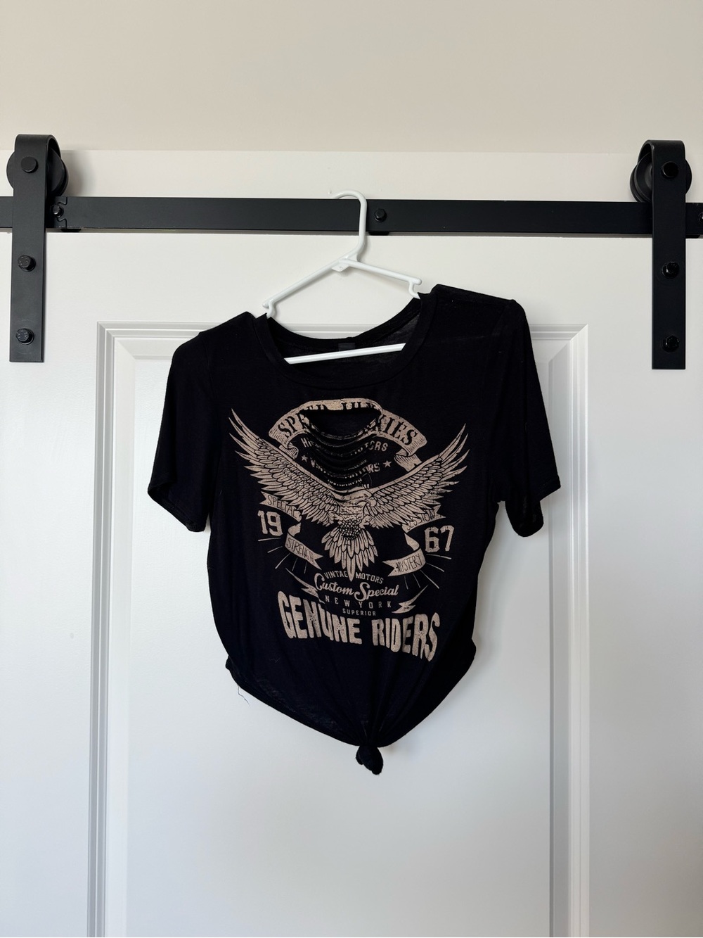 Windsor Black Short-Sleeve Graphic Knot Tee